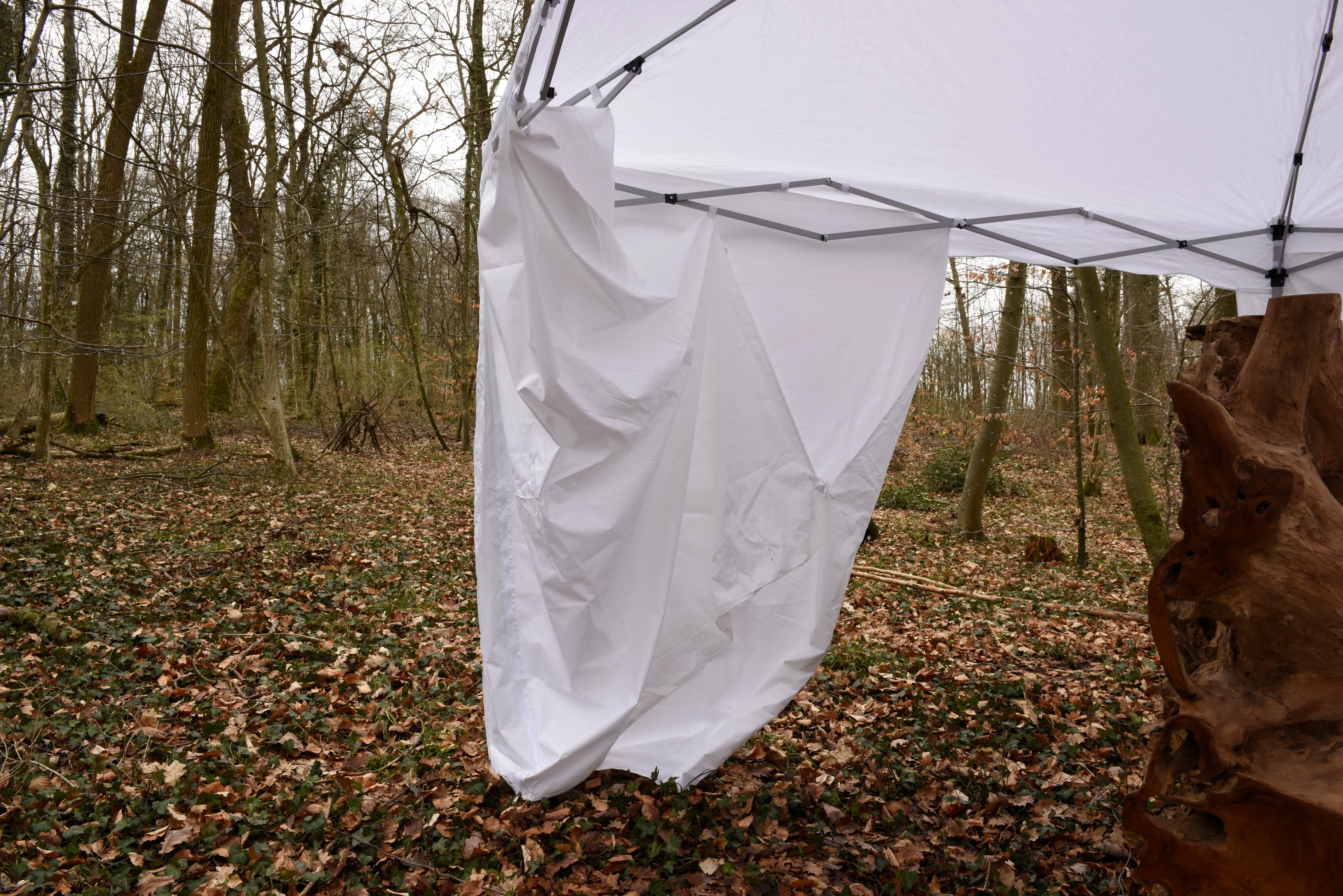Corner's funnel of the tent